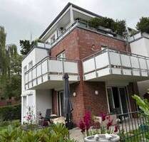 Moderne und helle 3 Zimmerwohnung mit 2 Balkonen und TG-Stellplatz - Hamburg Rissen