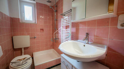 Bad/WC UG - 