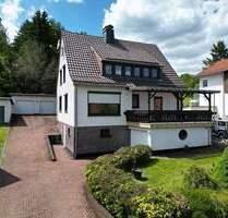 Geräumiges Einfamilienhaus mit Einliegerwohnung in ruhiger Lage mit Fernblick über Benterode - Staufenberg