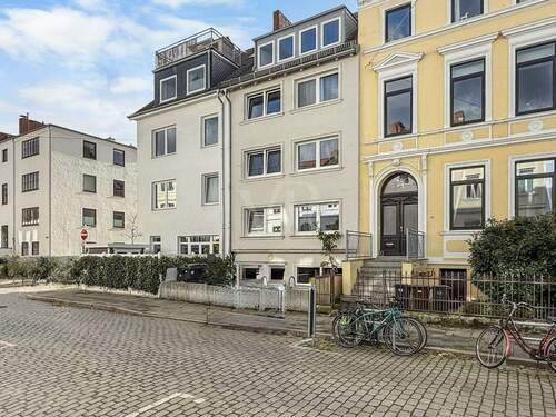 Titelbild - Saniertes Mehrfamilienhaus mit 10 Einheiten in sehr gefragter Lage