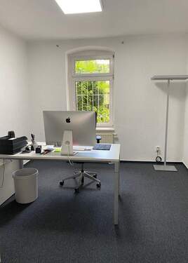 geschlossener Raum 3 - 