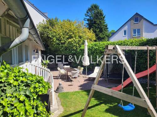 Traumhafter Garten in idealer Süd-Ausrichtung - 