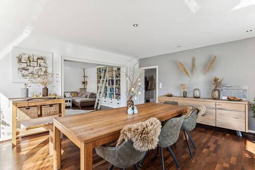 Ess- und Wohnbereich - 3 Zimmer Etagenwohnung zum Kaufen in Meerbusch