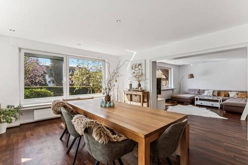 Ess- und Wohnbereich - Etagenwohnung mit 122,00 m&sup2; in Meerbusch zum Kaufen