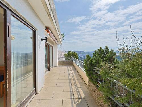 Großer, sonniger Balkon - 