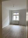 Wohnzimmer (Beispielbild) - 3 Zimmer Etagenwohnung in Dresden
