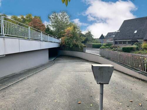 Einfahrt Tiefgarage - 