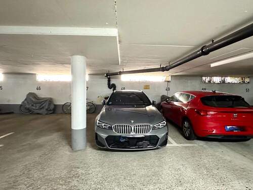 Tiefgaragenstellplatz - 