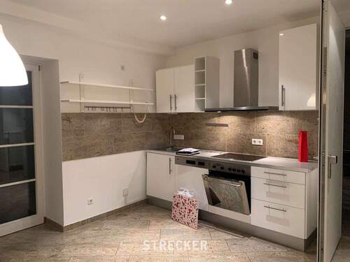 Einbauküche - 2 Zimmer Etagenwohnung zur Miete in Karlsruhe