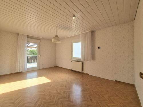 Schlafzimmer - 2 Zimmer Etagenwohnung zum Kaufen in Bönnigheim