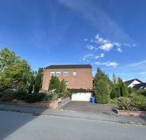 Großzügiges Einfamilienhaus mit Sauna, Terrasse und weitläufigem Garten - Warburg