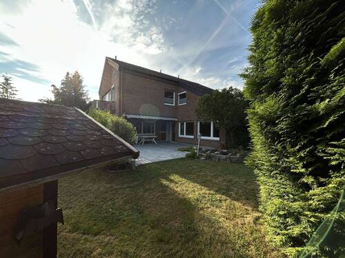 Rückansicht - Einfamilienhaus mit 213,00 m&sup2; in Warburg zum Kaufen