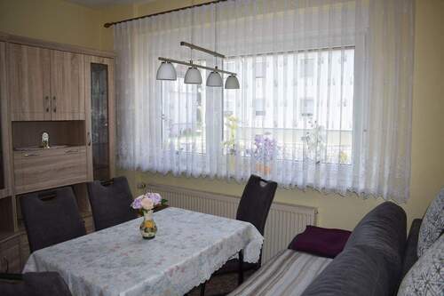 Zimmer im EG - 