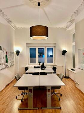 Bürofläche - Gewerbe-Bürofläche in Prenzlauer Berg - 67 m², Ecklage & Schaufenster