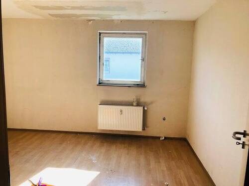 2 OG Links Wohnung 1 - 