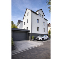 Kompaktes Mehrfamilienhaus in zentrumsnaher Lage von Schwäbisch Gmünd inkl. Garten und Garage