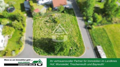 Titelbild - Idyllisches Baugrundstück in familienfreundlicher Wohnlage