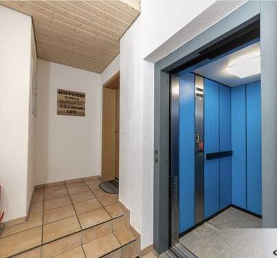 Lift vor der Türe. - 