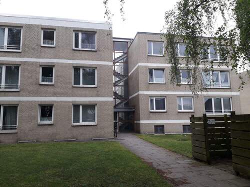 Wohngebäude - Moderne 2-Zimmer-Wohnung zur Miete in Neumünster