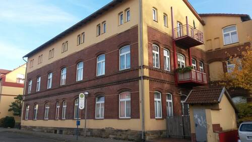 Straßenansicht - 2 Zimmer Etagenwohnung zur Miete in Gotha