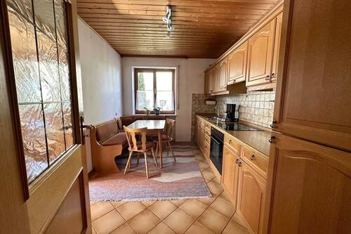 Küche mit Essplatz - Mehrfamilienhaus, Wohnhaus mit 210,00 m&sup2; in Schondorf zum Kaufen