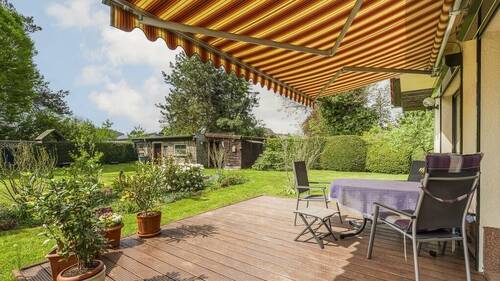 Blick von der Terrasse - Einfamilienhaus mit 139,00 m&sup2; in Berlin zum Kaufen