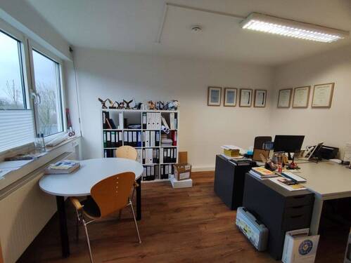 Büro 4 - 