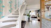 Treppe und Flur.jpg - 