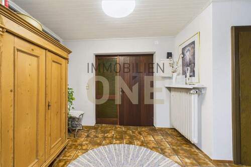 Bild 2 - 4 Zimmer Einfamilienhaus zum Kaufen in Abensberg