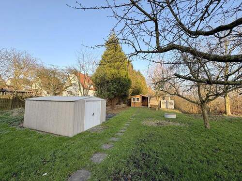 Garten mit Schuppen - 