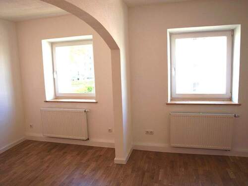 Wohnbereich - 4 Zimmer Etagenwohnung zur Miete in Landshut