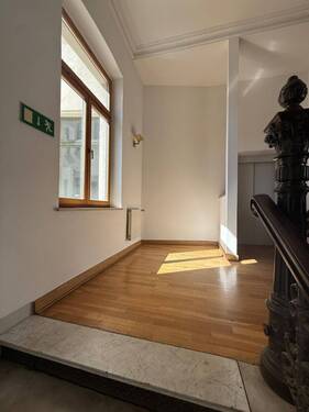 Flur im Treppenhaus - 