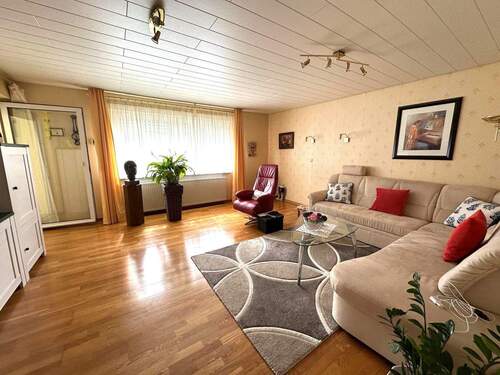 Wohnzimmer - 3 Zimmer Etagenwohnung zum Kaufen in Filderstadt