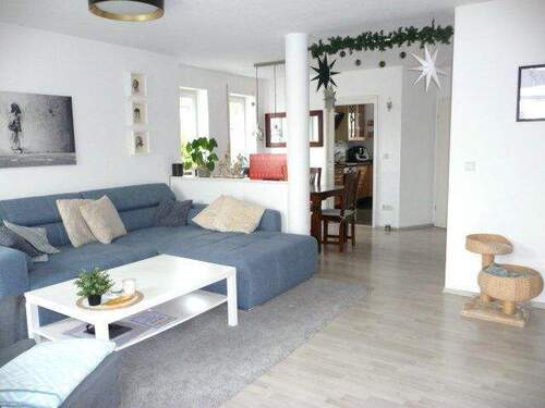 Bild 2 - 5 Zimmer Doppelhaushälfte zum Kaufen in Schirmitz