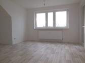 04 Wohnzimmer - Musterfoto - Etagenwohnung mit 54,10 m&sup2; in Riesa zur Miete