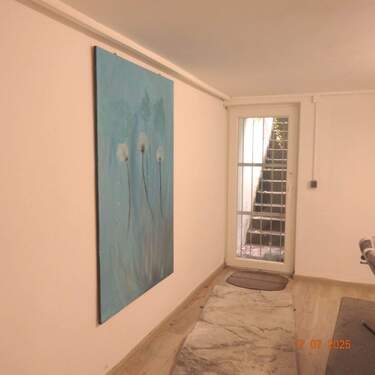 Raum Keller mit Außentür - 