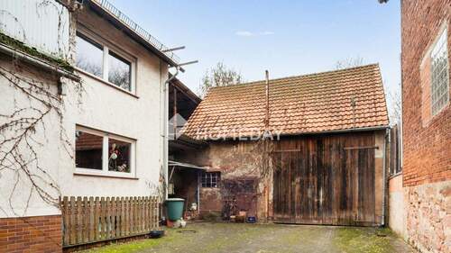 Garage - Bauernhaus, Landhaus mit 186,50 m&sup2; in Wohratal zum Kaufen