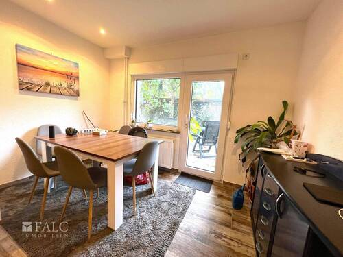Essbereich - 6 Zimmer Mehrfamilienhaus, Wohnhaus zum Kaufen in Dreieich