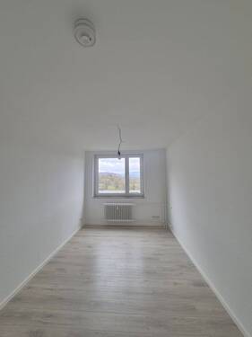 AKW3 1.OG rechts (5) - 4 Zimmer Etagenwohnung zur Miete in Eschwege