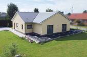 Bungalow Ansicht vom Grundstück - 