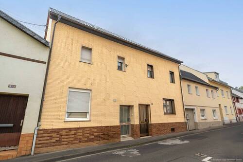 Hausansicht - 4 Zimmer Doppelhaushälfte in Bornheim / Roisdorf