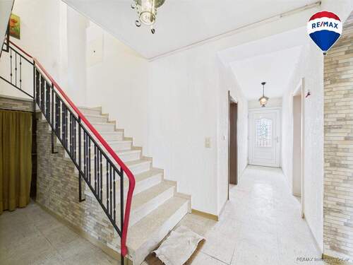 RE/MAX Immobilien DeLux Haus Merzig / Besseringen Flur EG - 