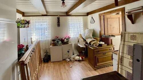 Die Immobilie konnte bisher noch nicht geräumt werden. - 1 Zimmer Doppelhaushälfte zum Kaufen in Kirchhundem / Heinsberg