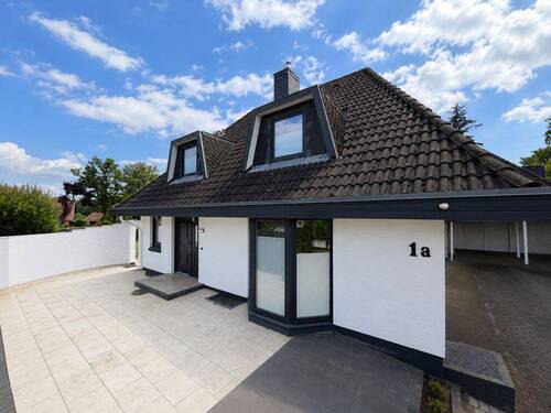 Ansicht - Großzügügiges Landhaus mit Wellnessbereich!