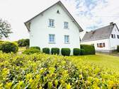 5. Hausansicht - 5 Zimmer Einfamilienhaus zum Kaufen in Arzfeld
