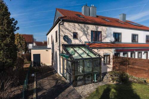 Gartenansicht - Reihenendhaus mit 145,00 m² in Straubing zum Kaufen