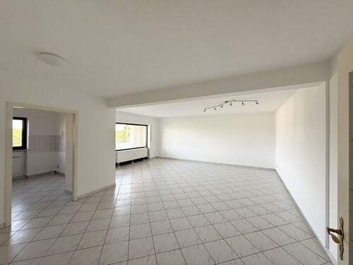 Wohnzimmer - 3 Zimmer Etagenwohnung zur Miete in Bad Kreuznach