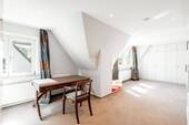 Geräumiges Schlafzimmer - 