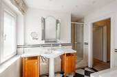 Dusch- und Wannenbad - 