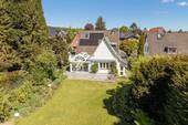 Parkähnliches Gartengrundstück - 6 Zimmer Einfamilienhaus zum Kaufen in Bad Schwartau